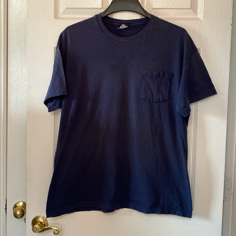 VTG 80’s Dark Blue Pocket Shirts Crew Neck Short Sleeve Single Stitch T-shirt
